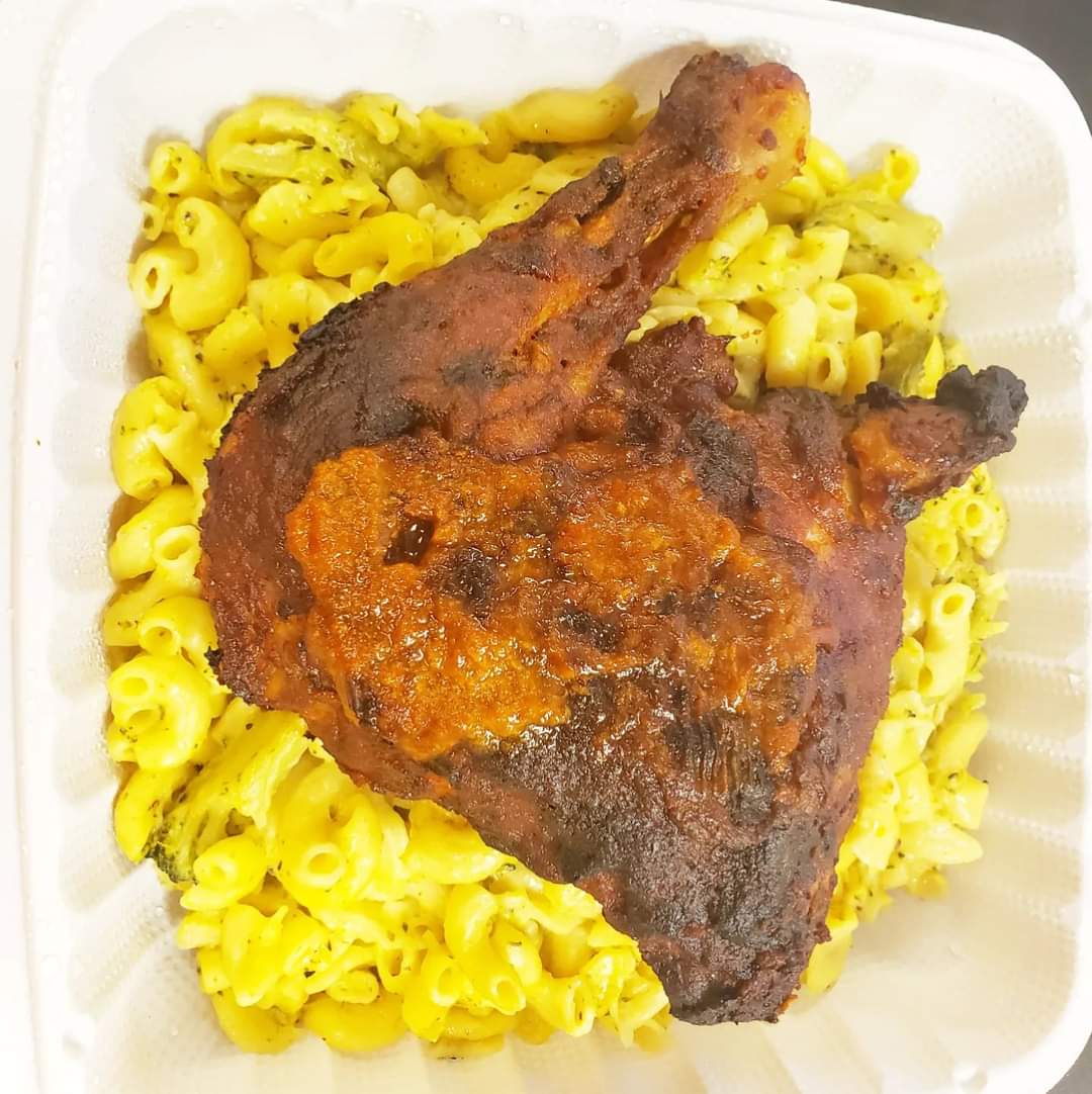 Moma's International Market & Cuisine